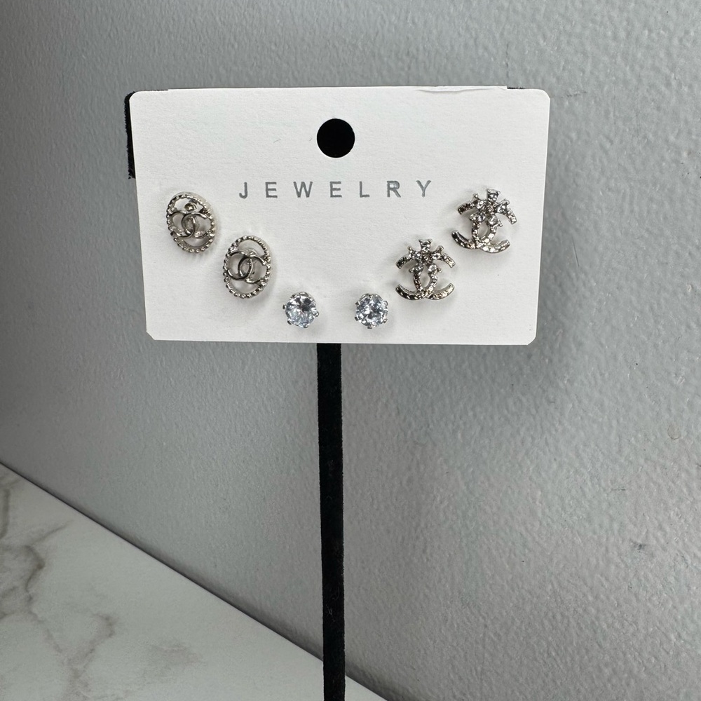 Earring Set - Picture 3 of 6